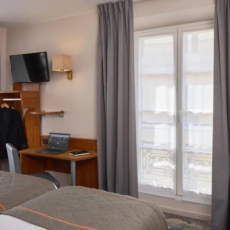 Timhotel Montmartre Parigi