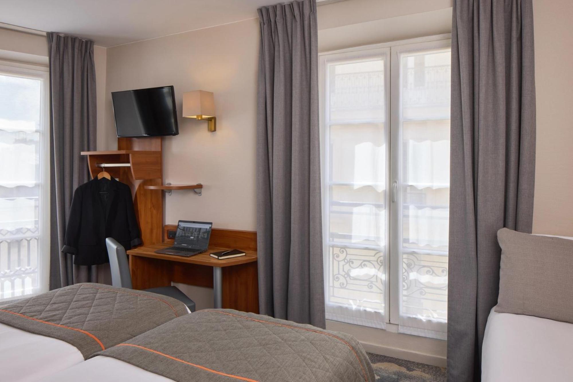 Timhotel Montmartre Parigi